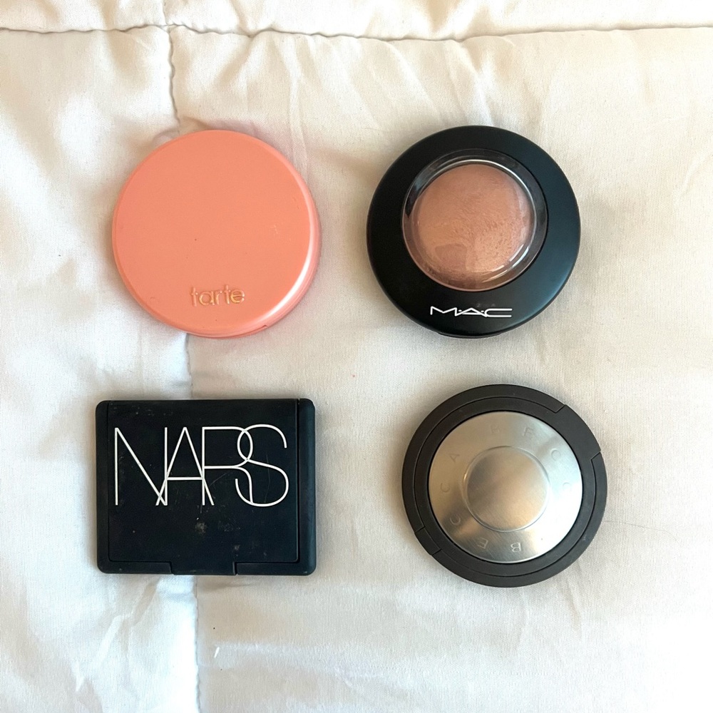 4 Blushes